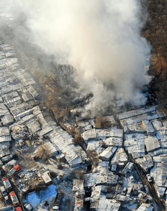 首尔江南城村发生火灾，韩媒：凸显“最后一个棚户区”的脆弱性